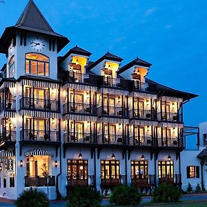 The Pearl Hotel